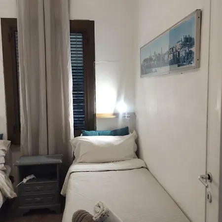 Apartament With Garden For 4 5 People Bergamo