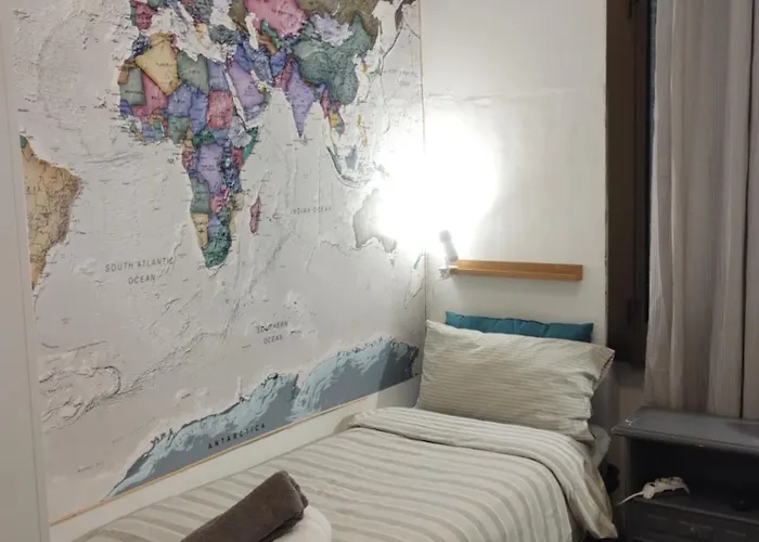 With Garden For 4 5 People *